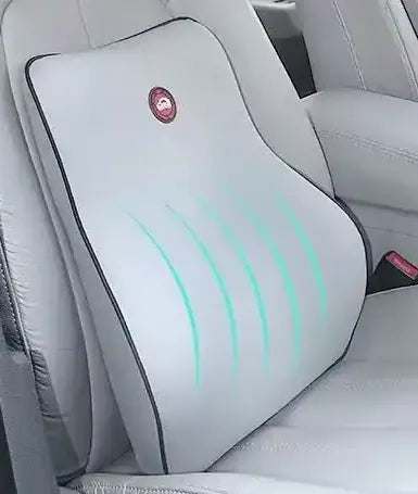 Cojín lumbar de espuma viscoelástica apoyado en el respaldo del asiento